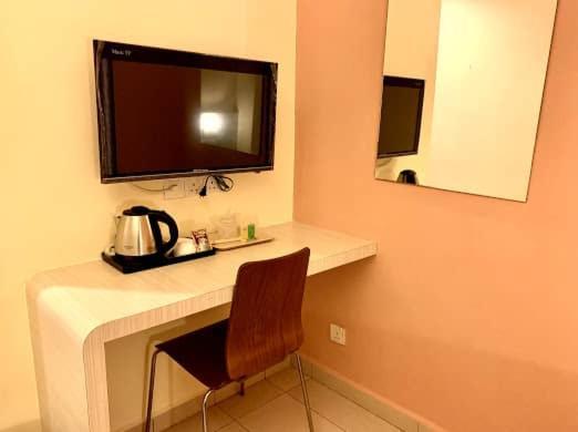 Kluang Riverview Hotel ภายนอก รูปภาพ