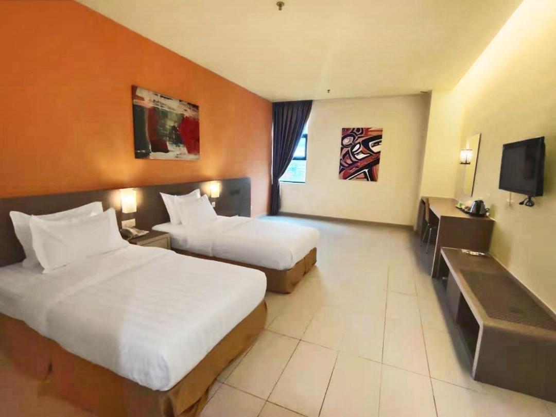 Kluang Riverview Hotel ภายนอก รูปภาพ